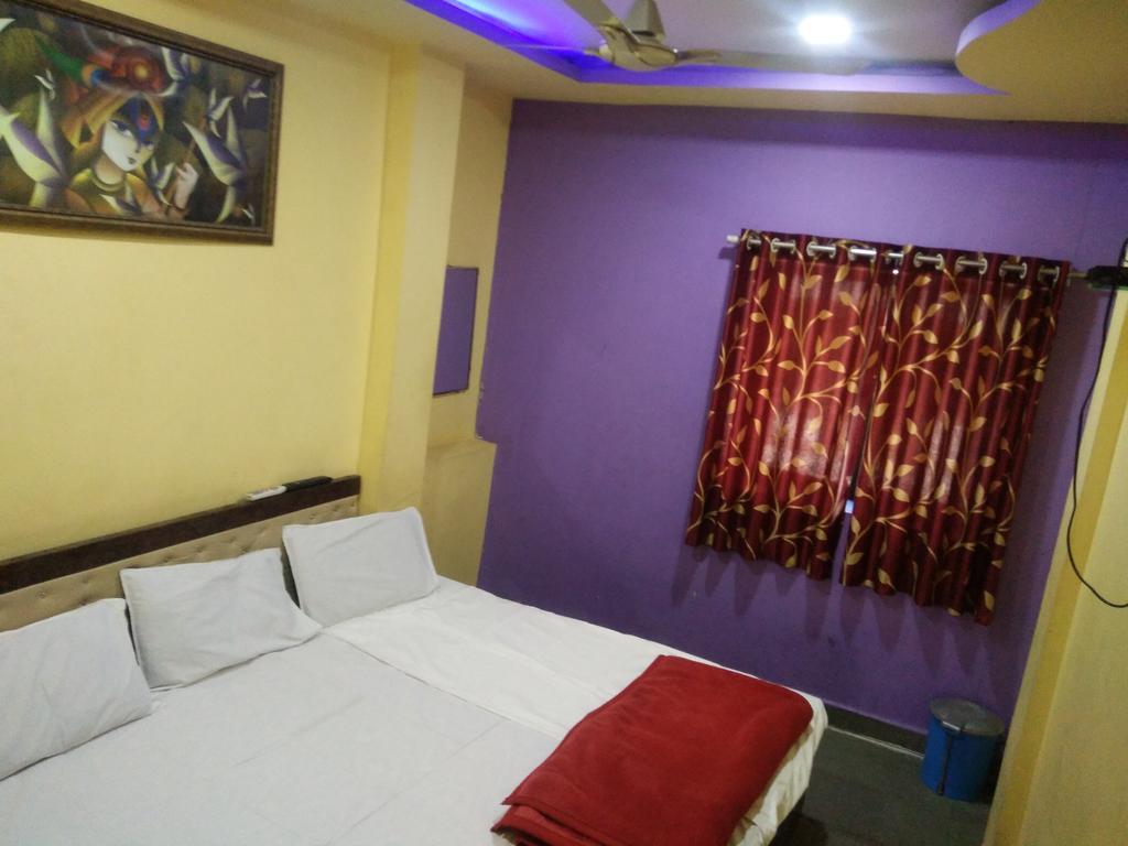 אויאיין Mahakal Sagar Guest House מראה חיצוני תמונה