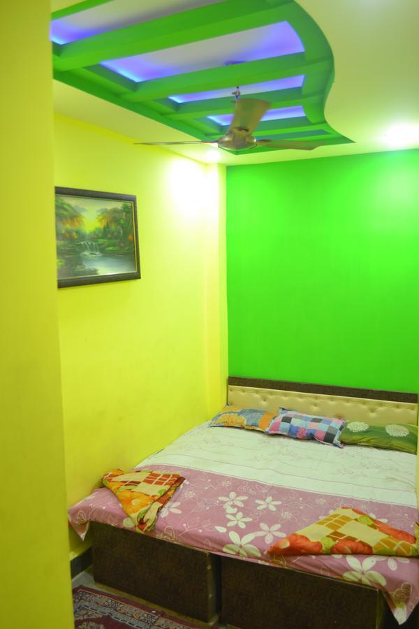 אויאיין Mahakal Sagar Guest House מראה חיצוני תמונה